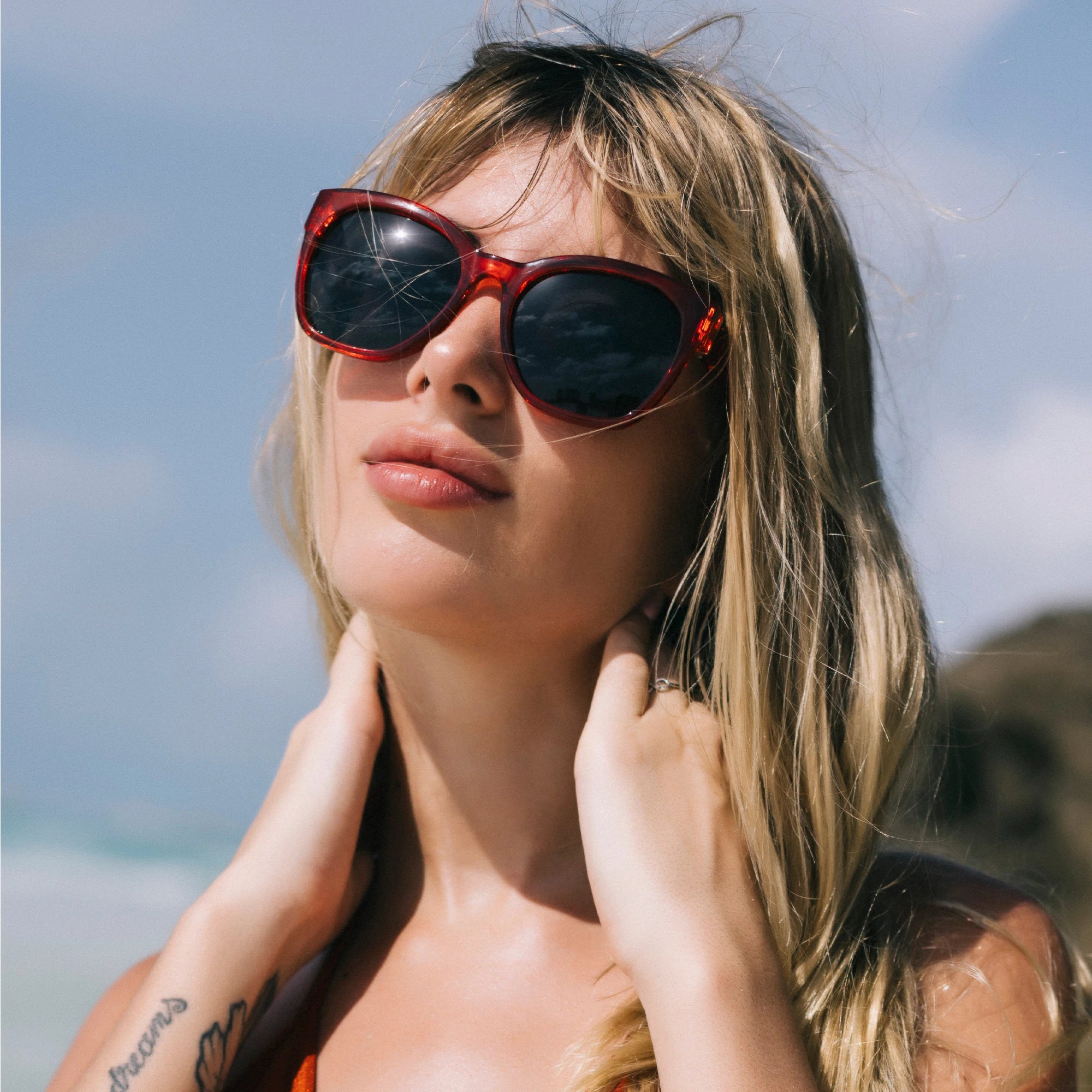 ZENOTTIC Original Butterfly Frame Polarized Sunglasses