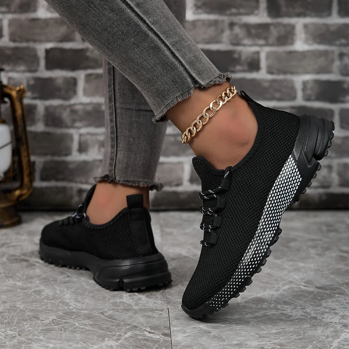 Women's Lightweight Mesh Athletic Sneakers