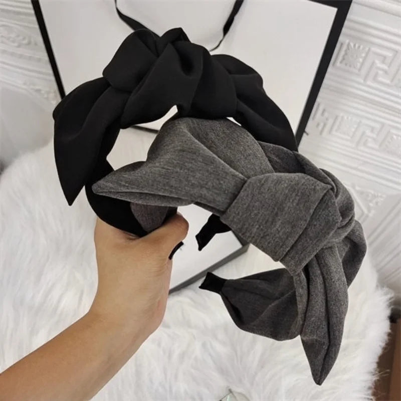 Bow headband with black top and grey front fabric knot