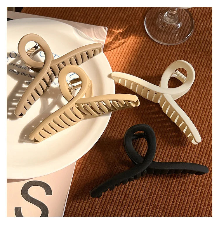 4-Piece Women's Hair Claw Clips - French Style Cross Matte Hairpins for Elegant Styling