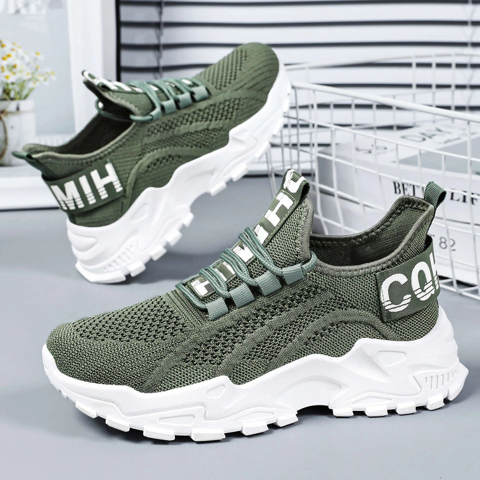 Women's Mesh Sports Shoes - Active Athletic Sneakers for Running & Workouts