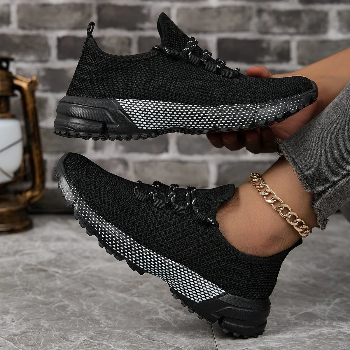Women's Lightweight Mesh Athletic Sneakers