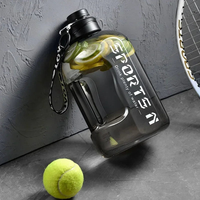 1.7L/2.7L Portable Large Capacity Water Bottle