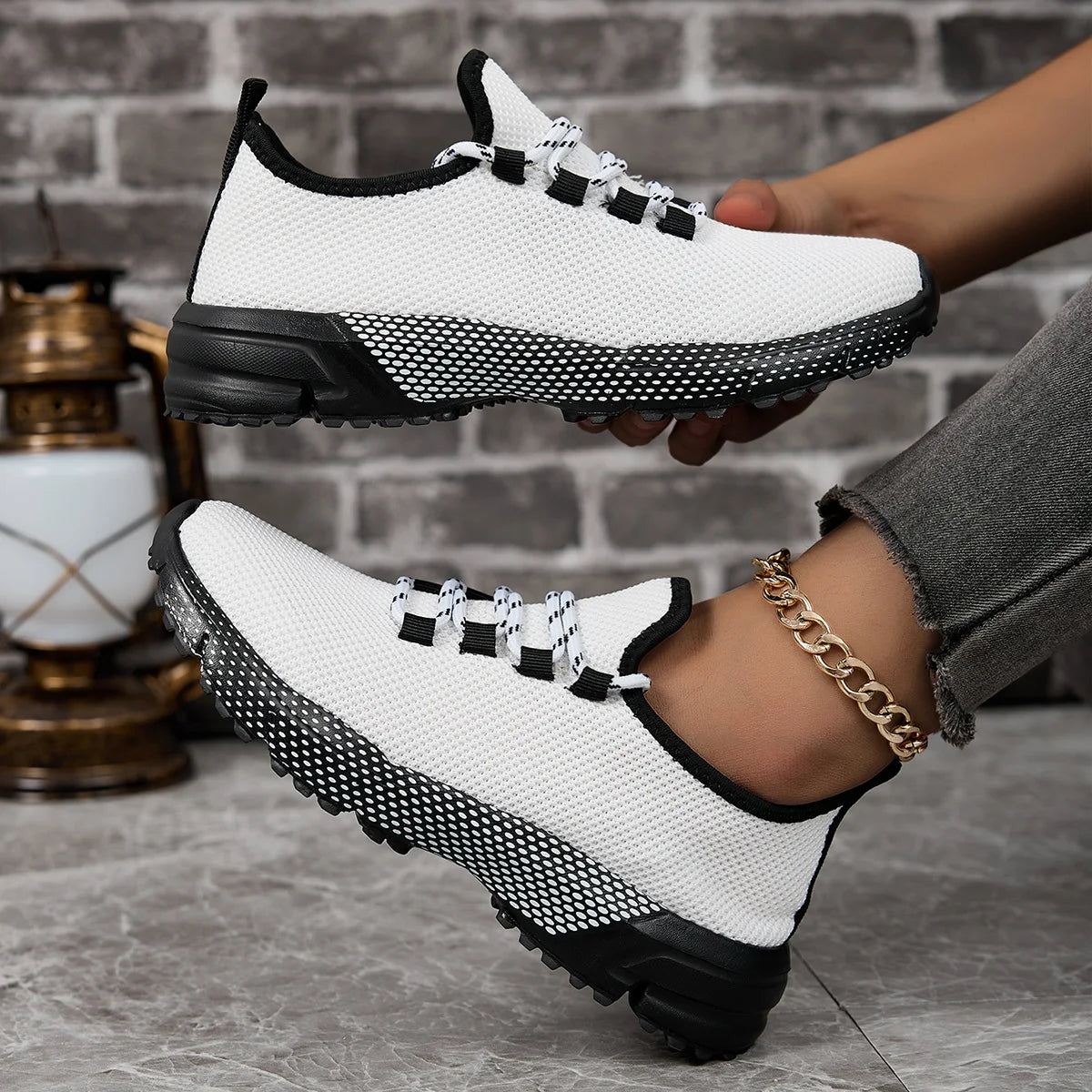 Women's Lightweight Mesh Athletic Sneakers