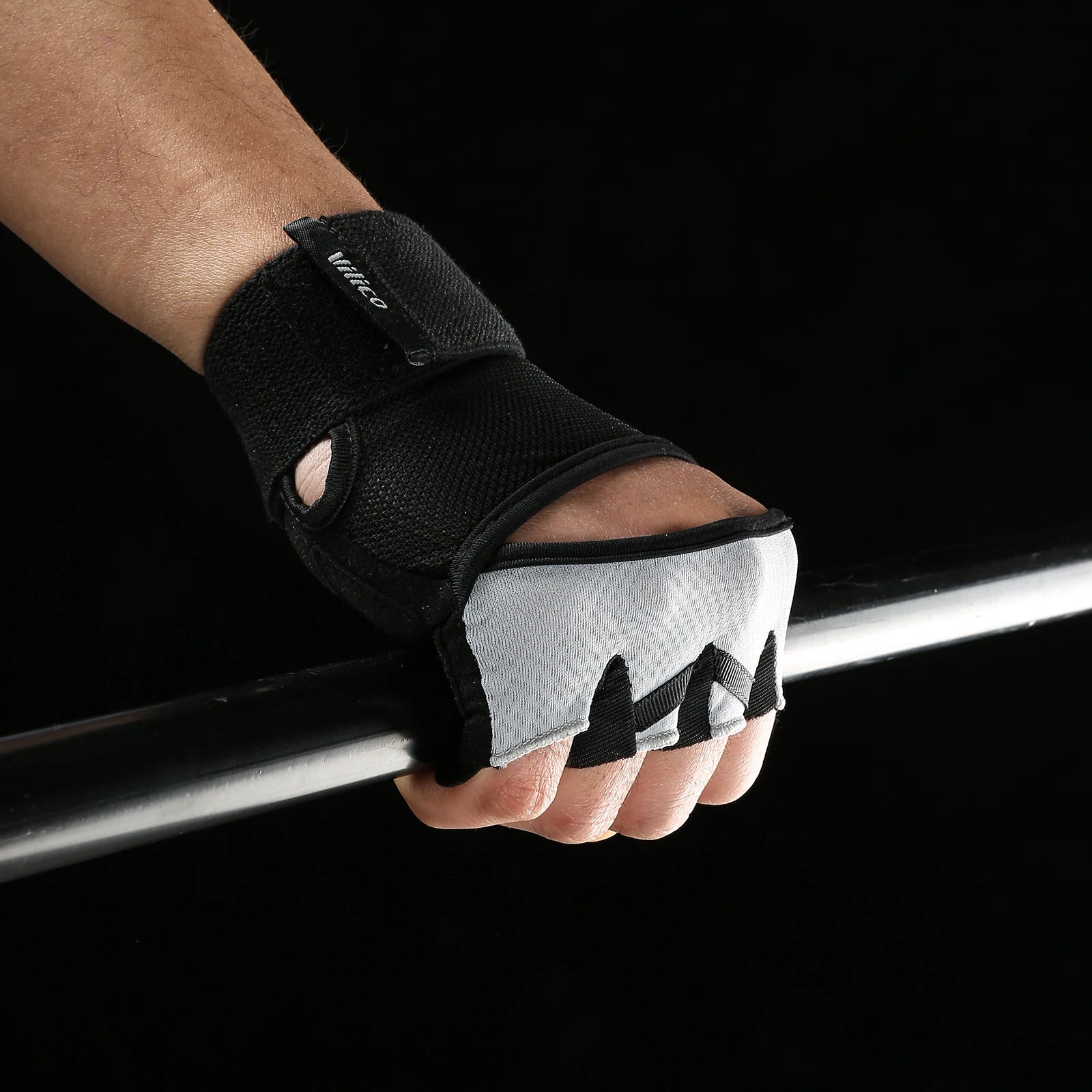 Half-Finger Sport Gloves - Breathable Anti-Slip for Gym, Cycling & Fitness
