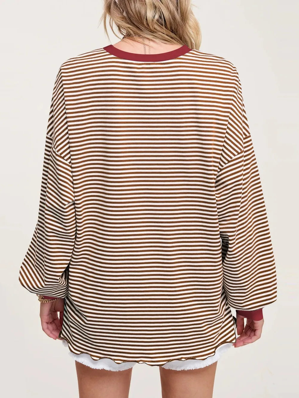Contrast striped long-sleeve sweatshirt, burgundy neckline and red-and-cream horizontal stripes