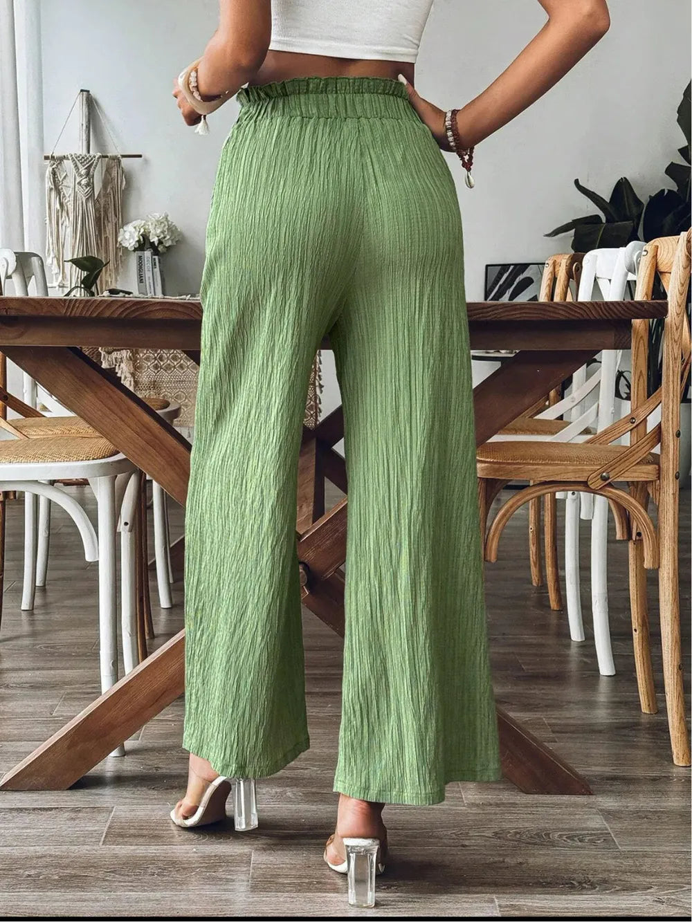 Green elastic waist wide-leg pants with front pockets, long straight wide legs