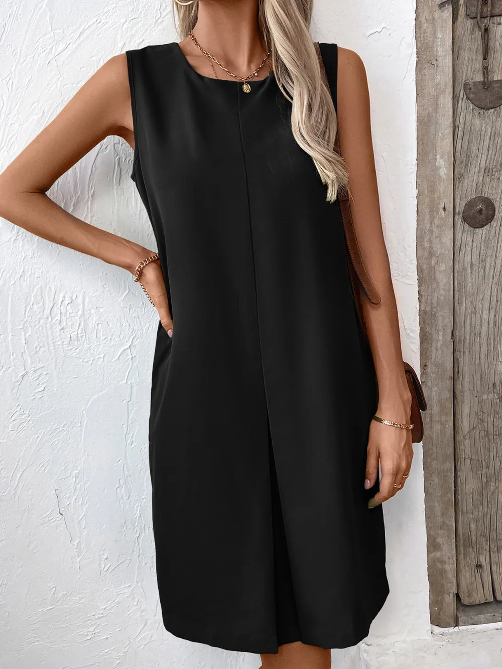 Ivy Lane pocketed round-neck sleeveless mini dress, black, by Trendsi