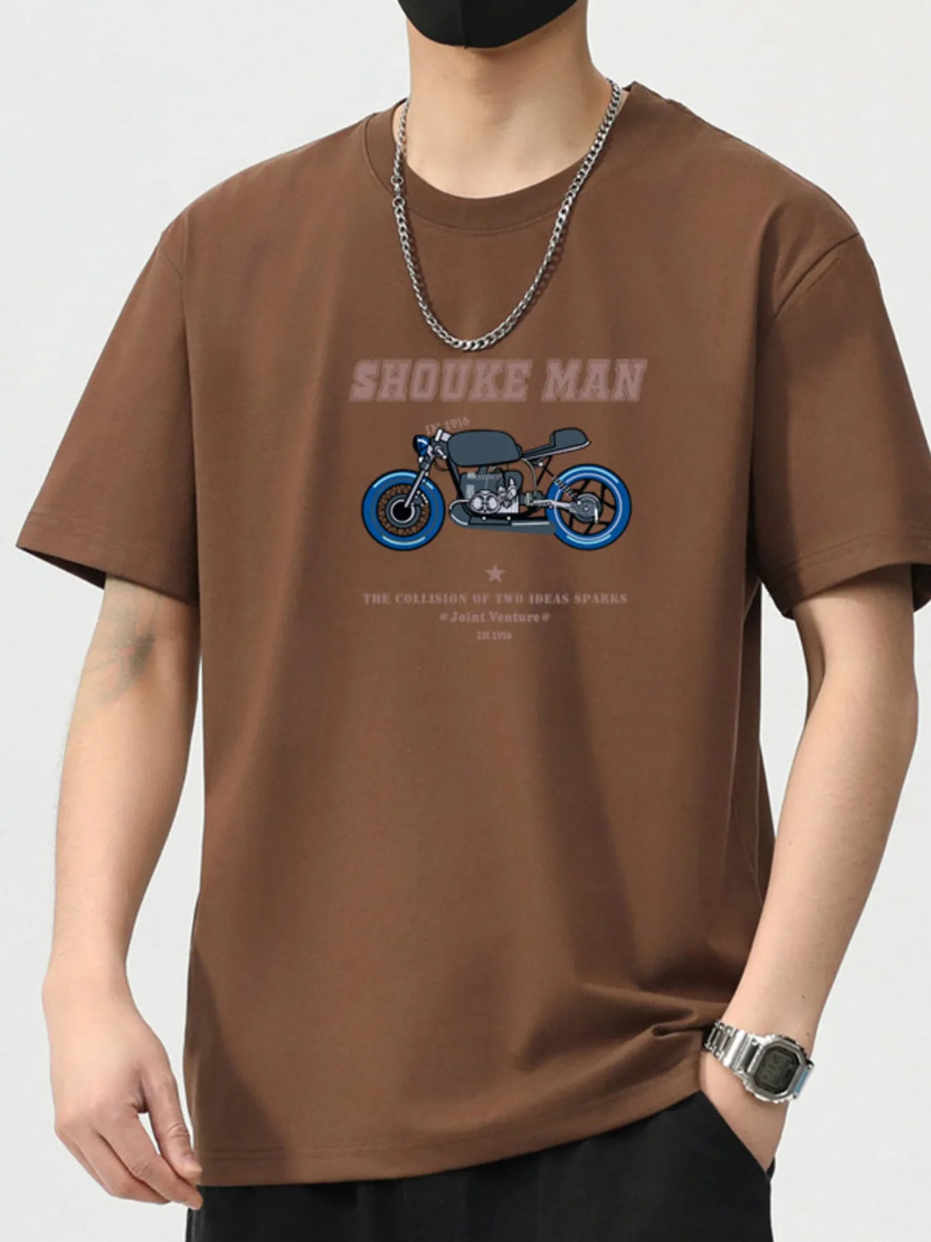Men's dark brown graphic round-neck short-sleeve T-shirt with motorcycle print
