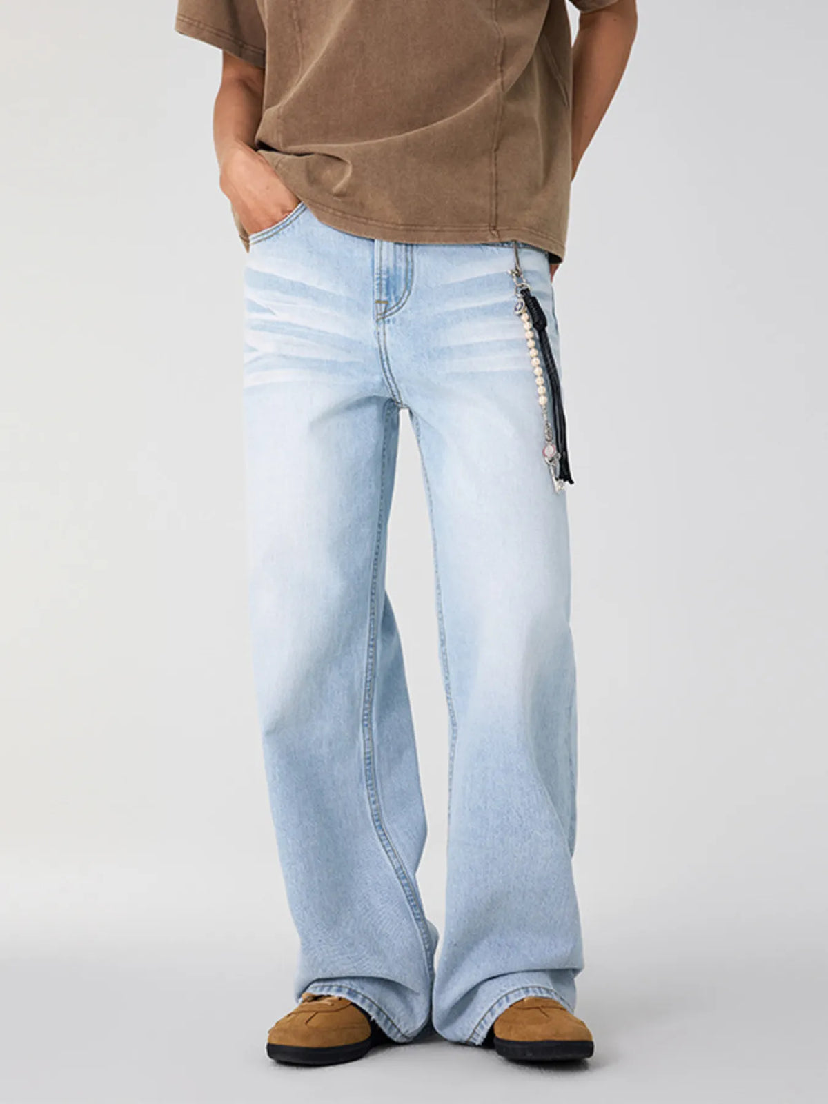 Glacier blue washed wide-leg stretch jeans, relaxed fit with straight wide hems