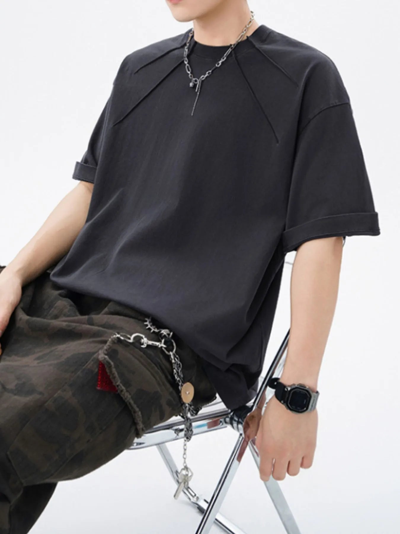 Black raglan crew-neck short-sleeve T-shirt for men, plus size