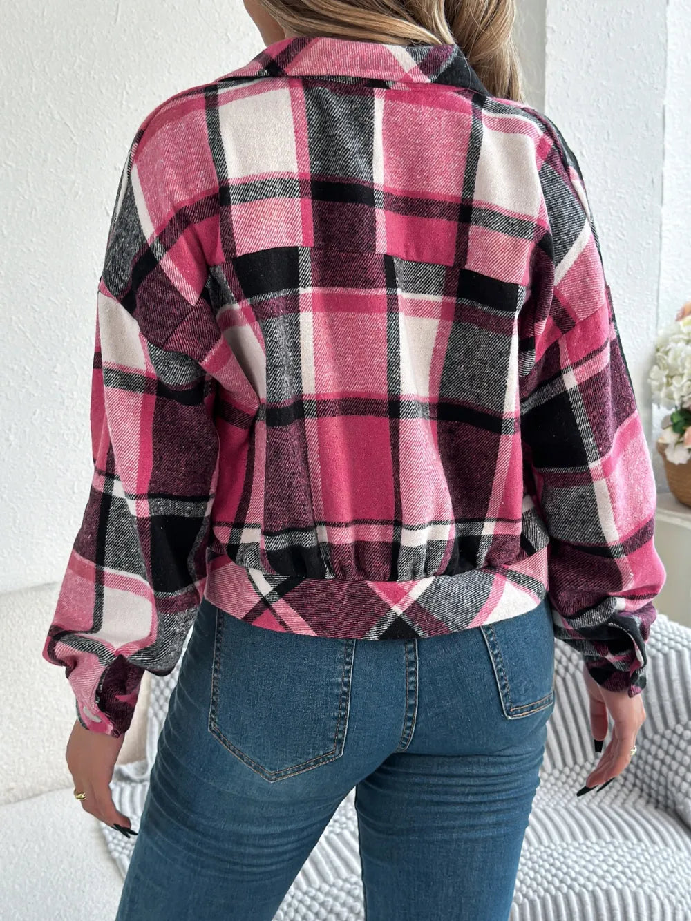Plaid button-up long-sleeve jacket, pink and black check pattern, back yoke and long sleeves