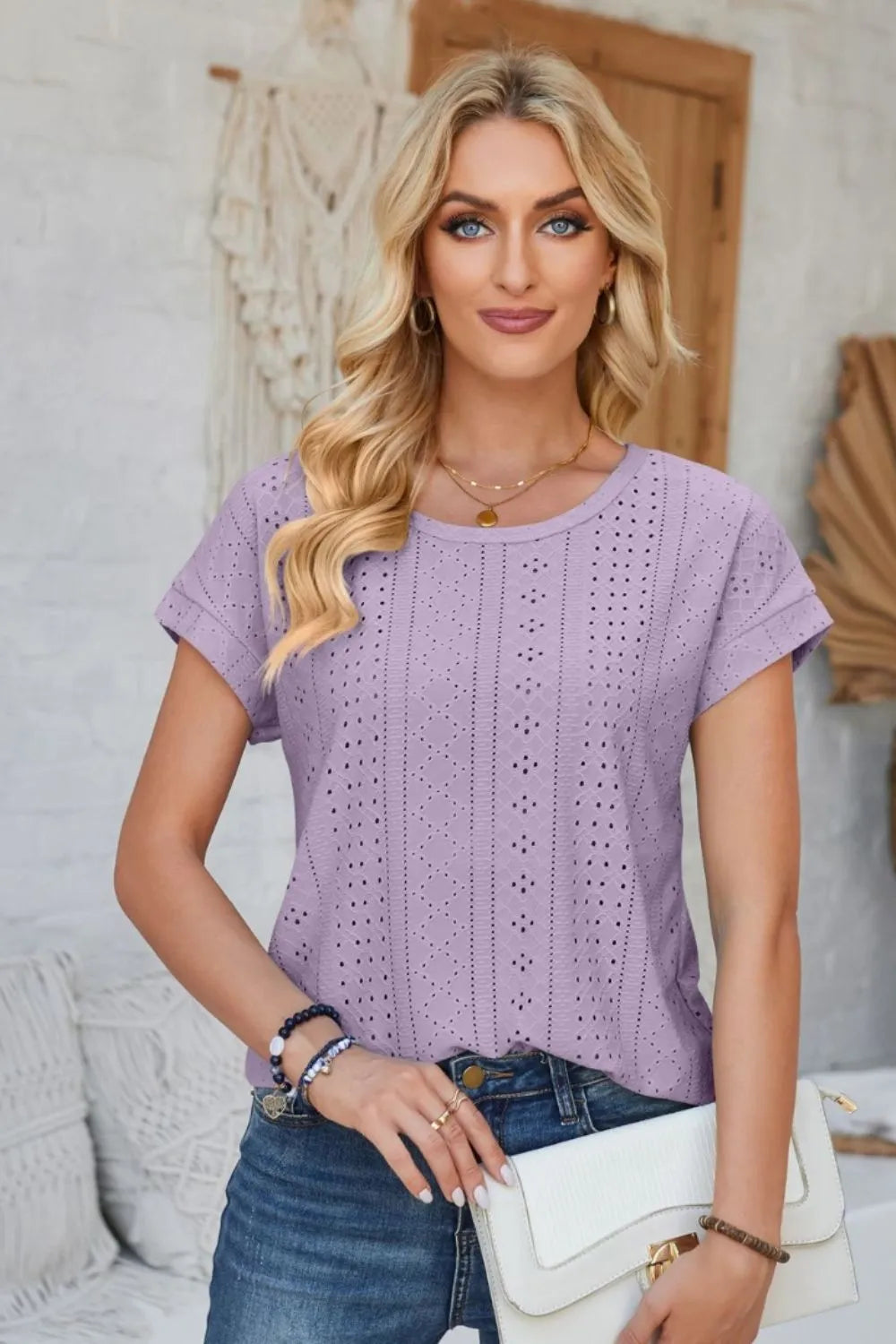 Lavender eyelet round-neck short-sleeve t-shirt with dotted vertical pattern
