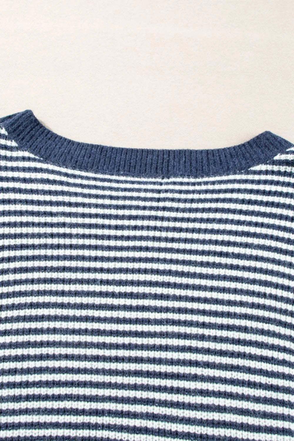 Boat-neck ribbed knit collar sweater with blue-and-white stripe pattern