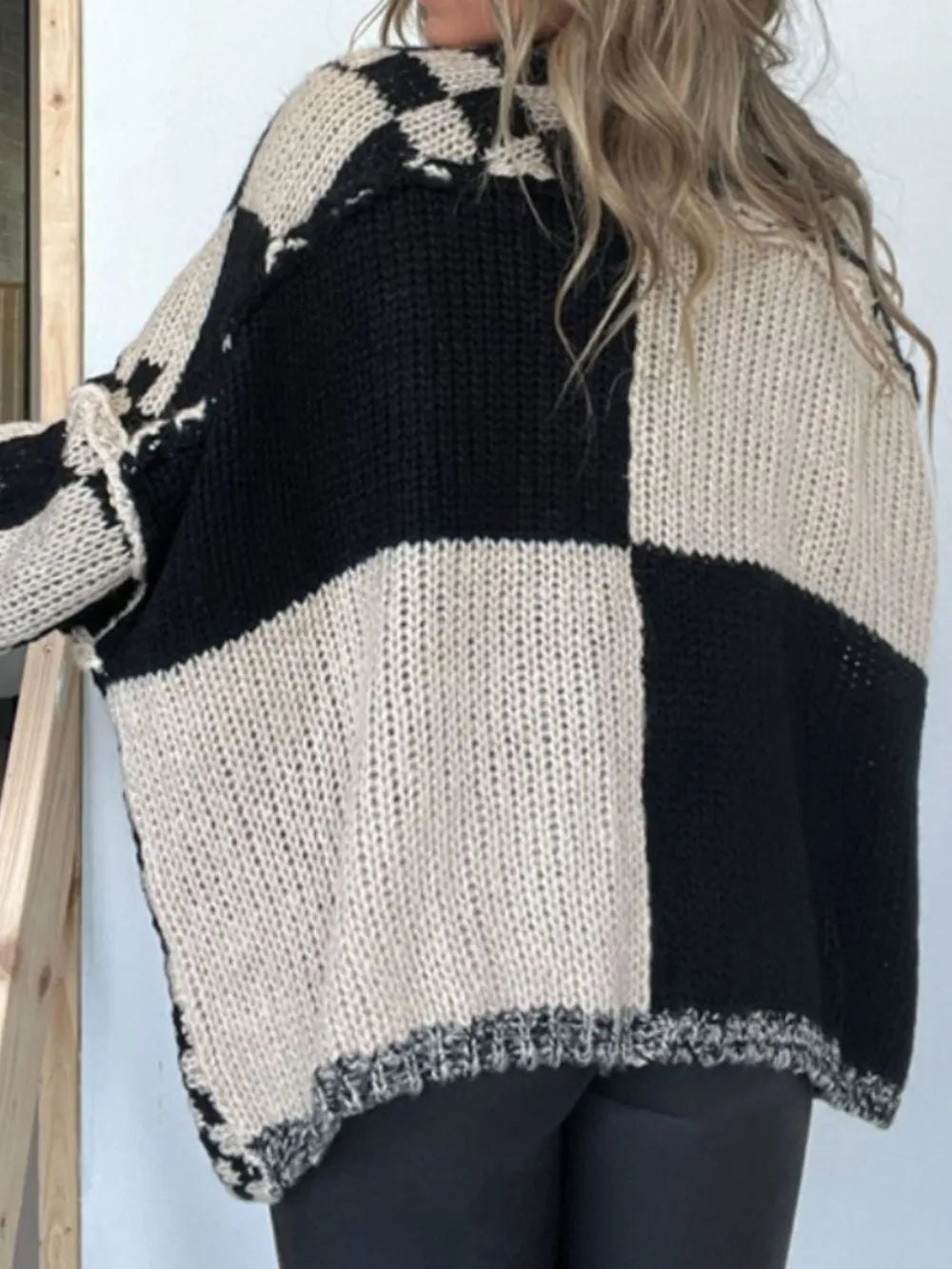 Open-front plaid long-sleeve cardigan with black-and-cream blocks