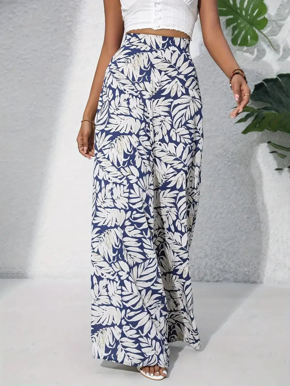 Printed high waist wide-leg pants, white and navy leaf print, loose flowing wide legs