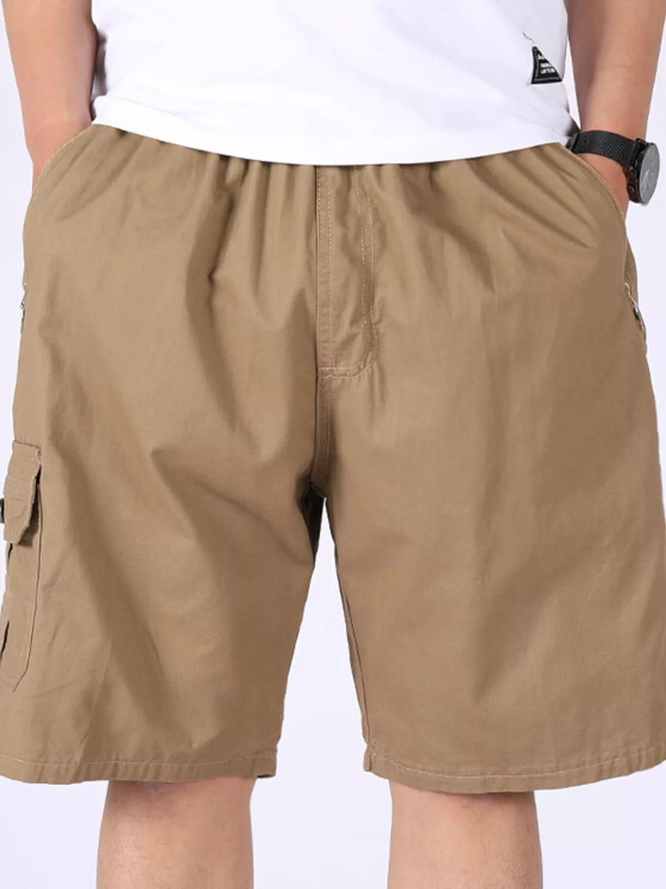 Khaki cargo shorts with side cargo pocket and buttoned closure.
