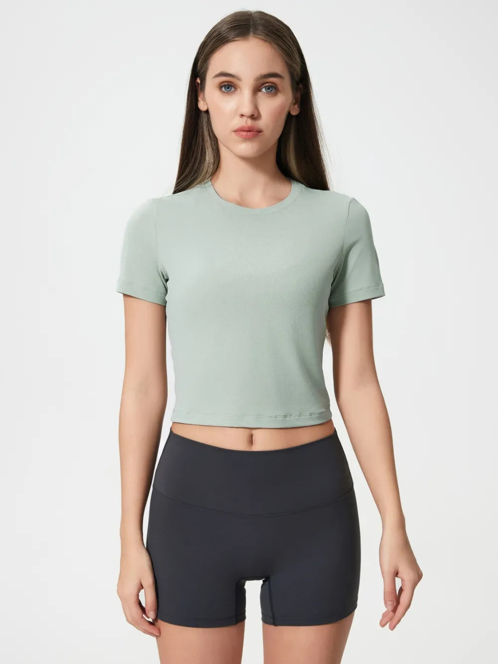 Women’s active t-shirt, sage, round neck, short sleeves, fitted cropped look