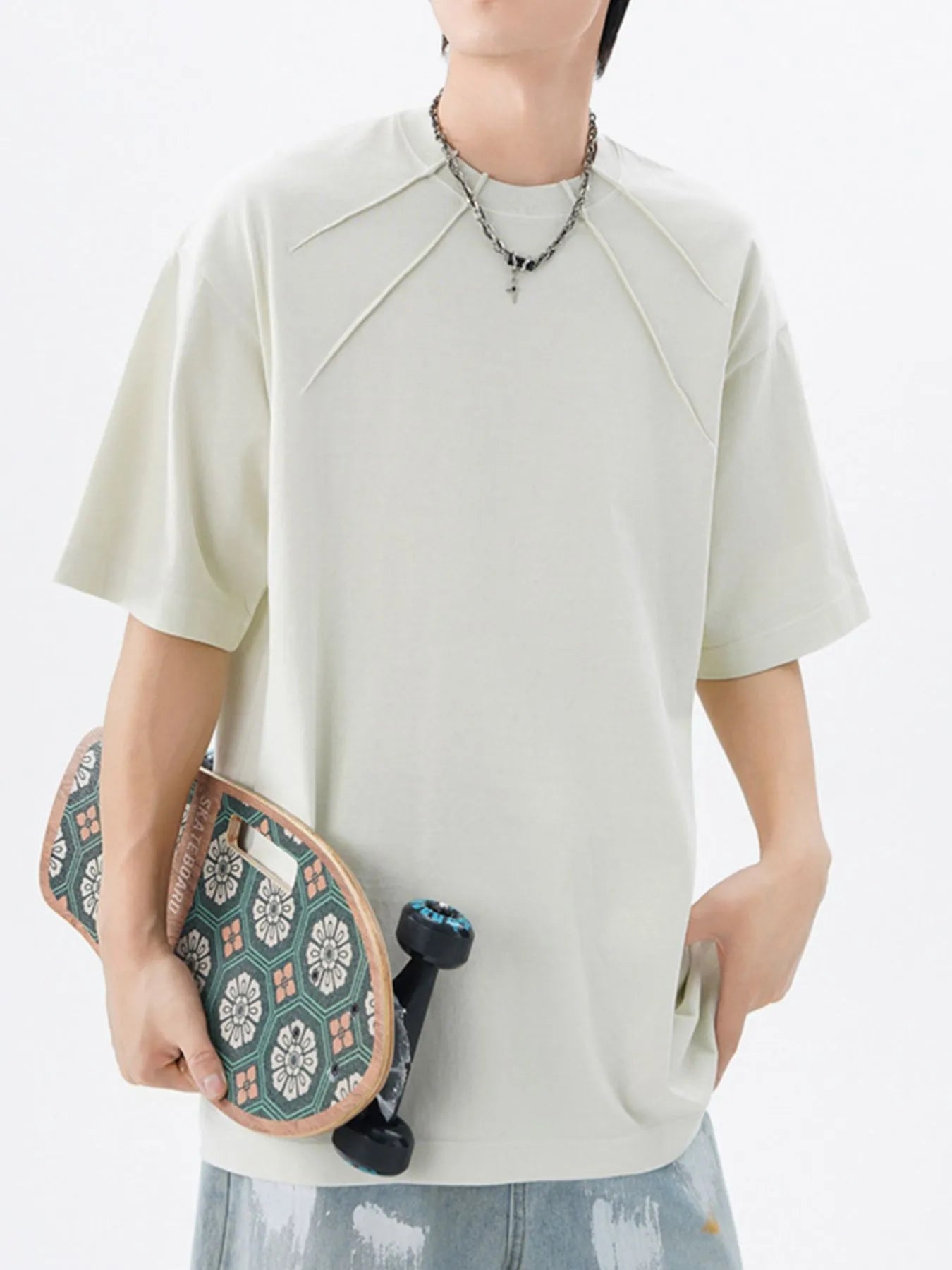 Light gray raglan crew-neck short-sleeve T-shirt for men, plus size