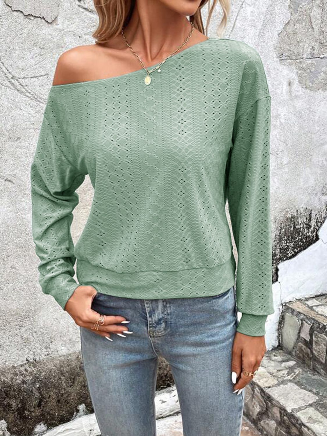 Light green eyelet one-shoulder dropped-shoulder blouse with long sleeves