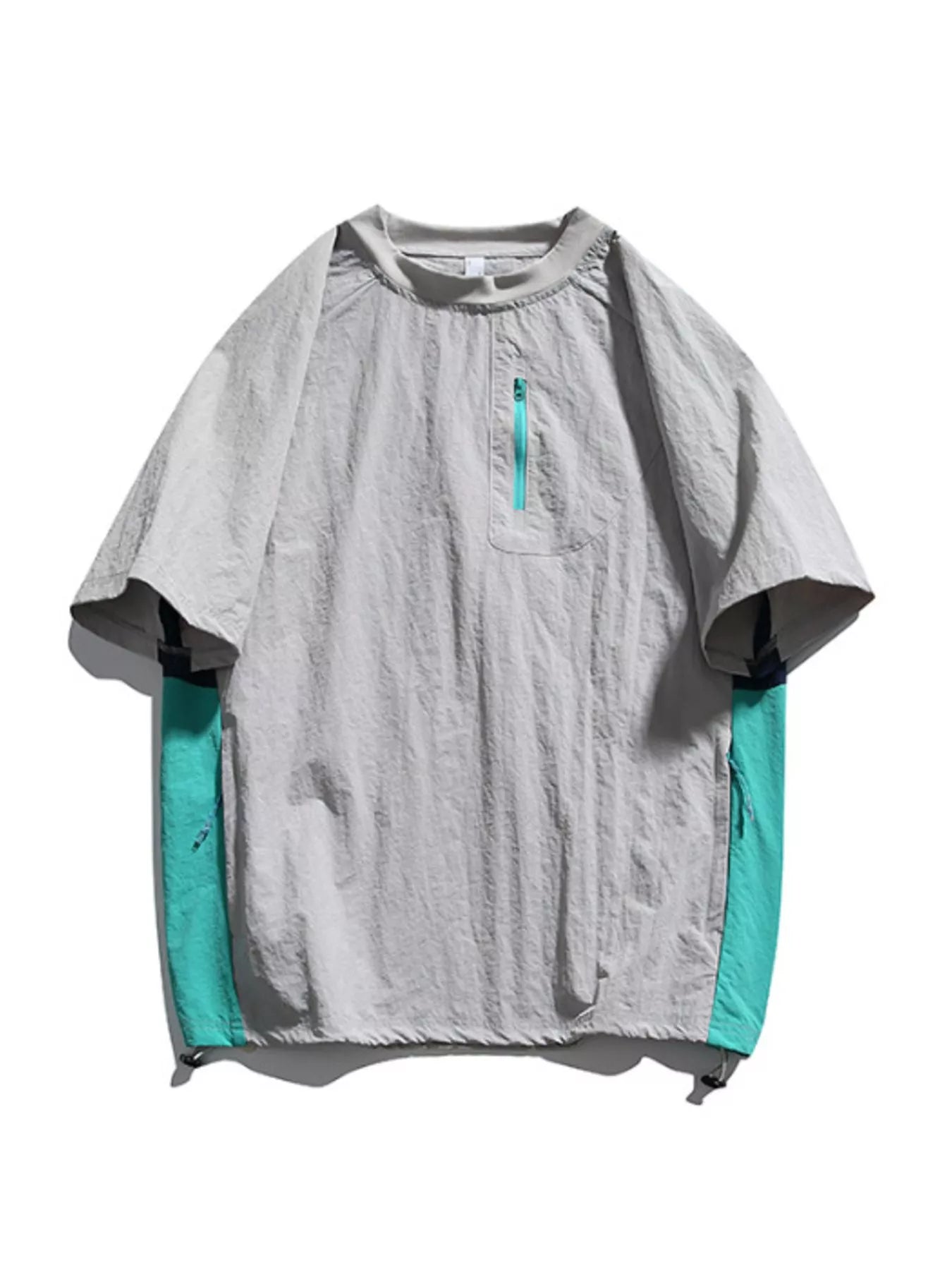 Men's contrast round-neck short-sleeve t-shirt, light gray with chest pocket and vertical trim