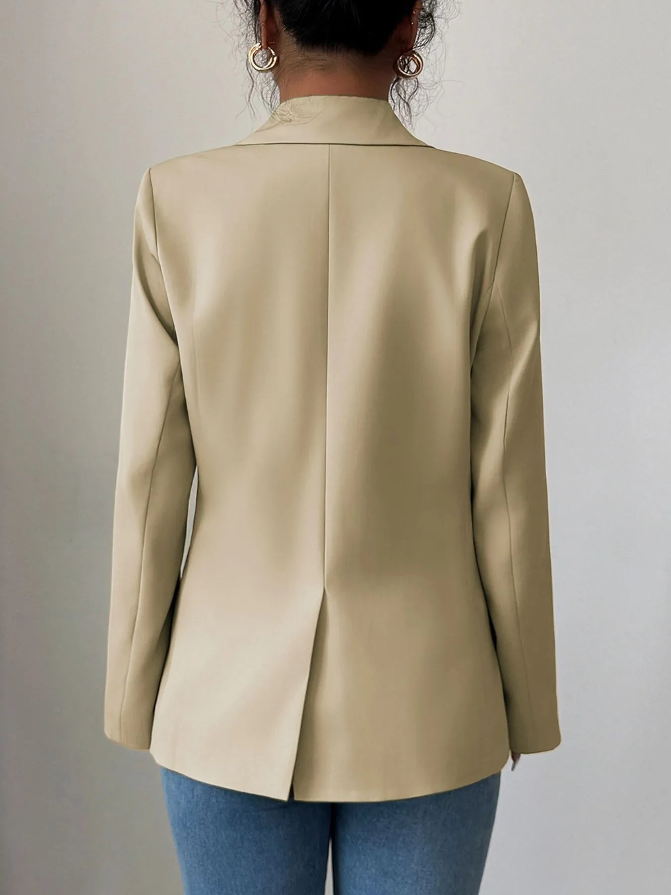 Khaki one-button lapel blazer back view with central seam