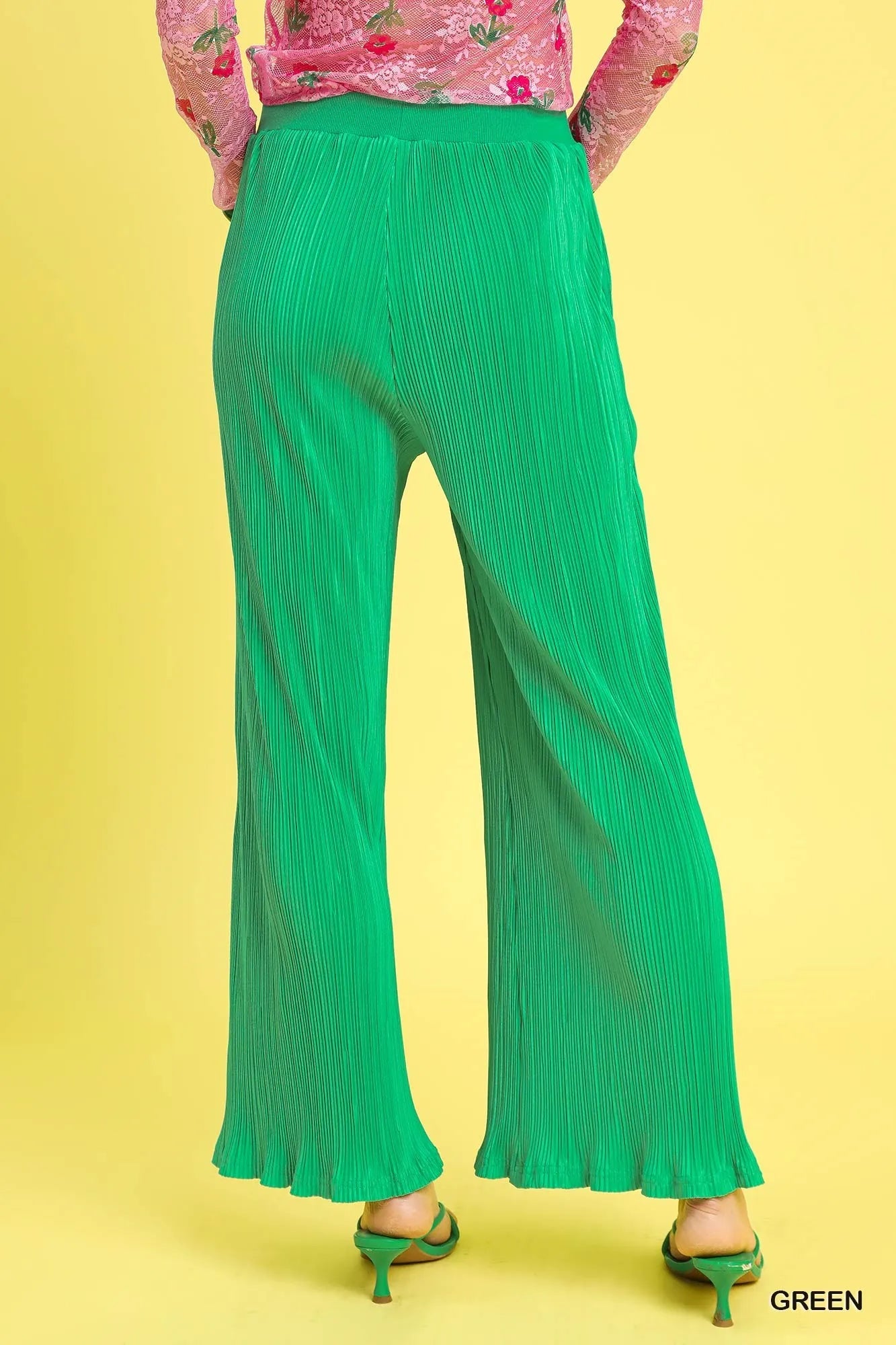 Green textured wide-leg pants, high-rise fit and flowing pleats