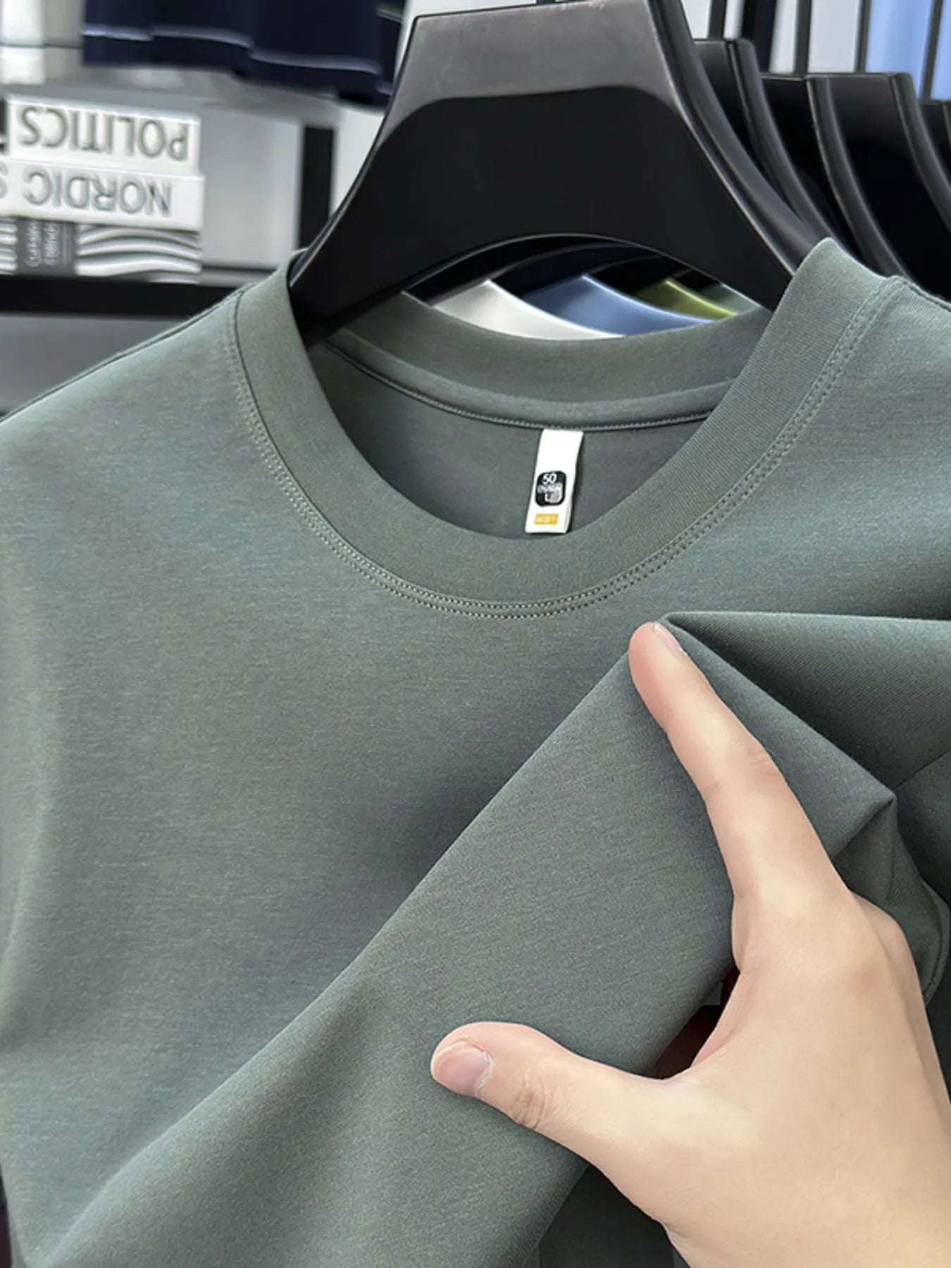 Men's round-neck short-sleeve T-shirt, olive green