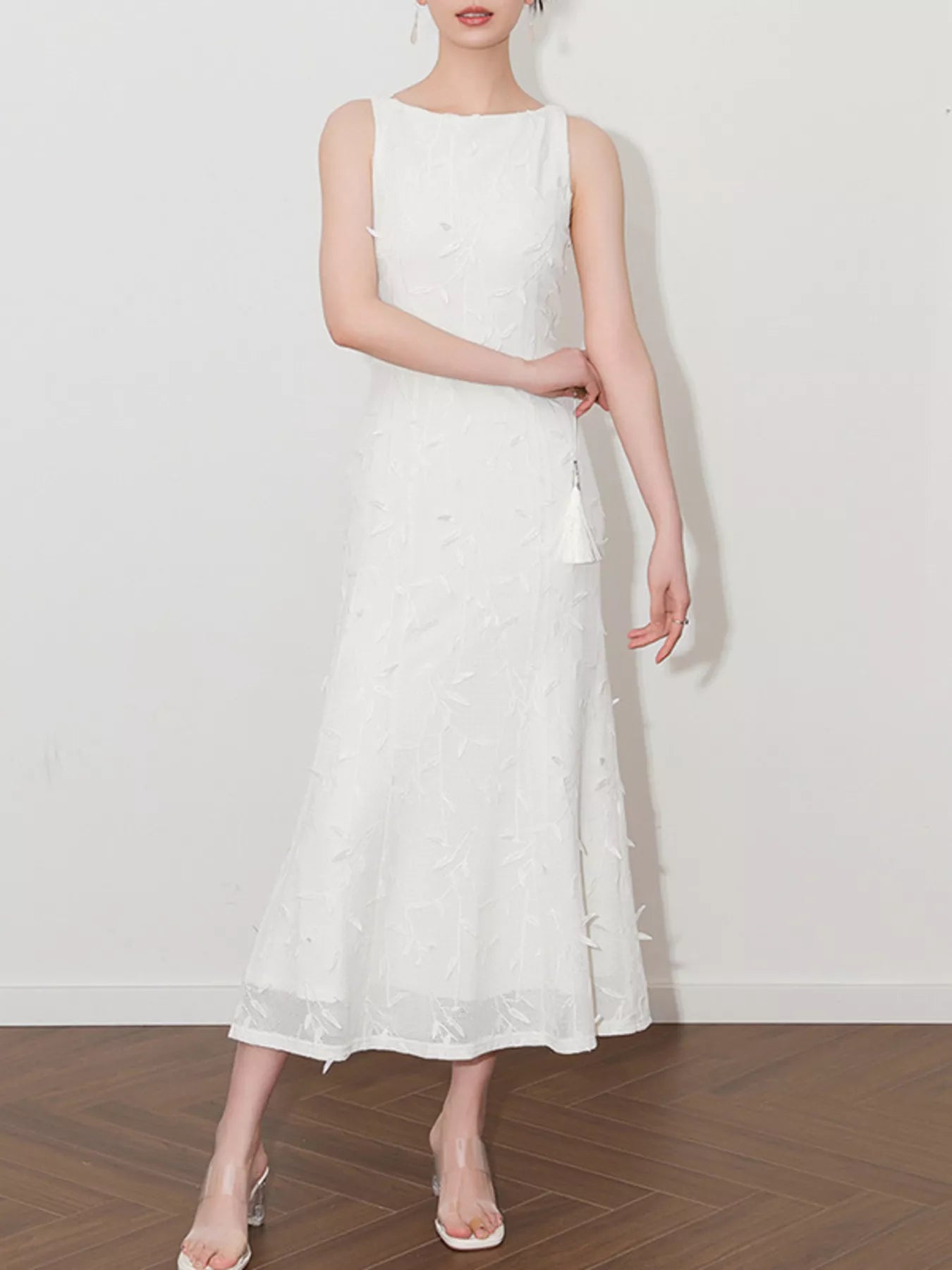 Cedar & Moore Sleeveless Floral Applique Midi Dress, white textured fabric, Trendsi