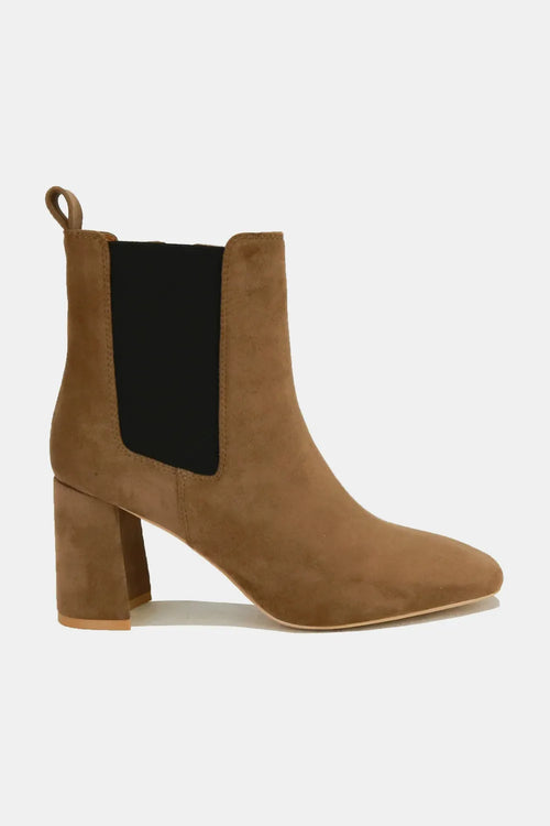 Brown faux suede Chelsea boots, block heel, black elastic side gore