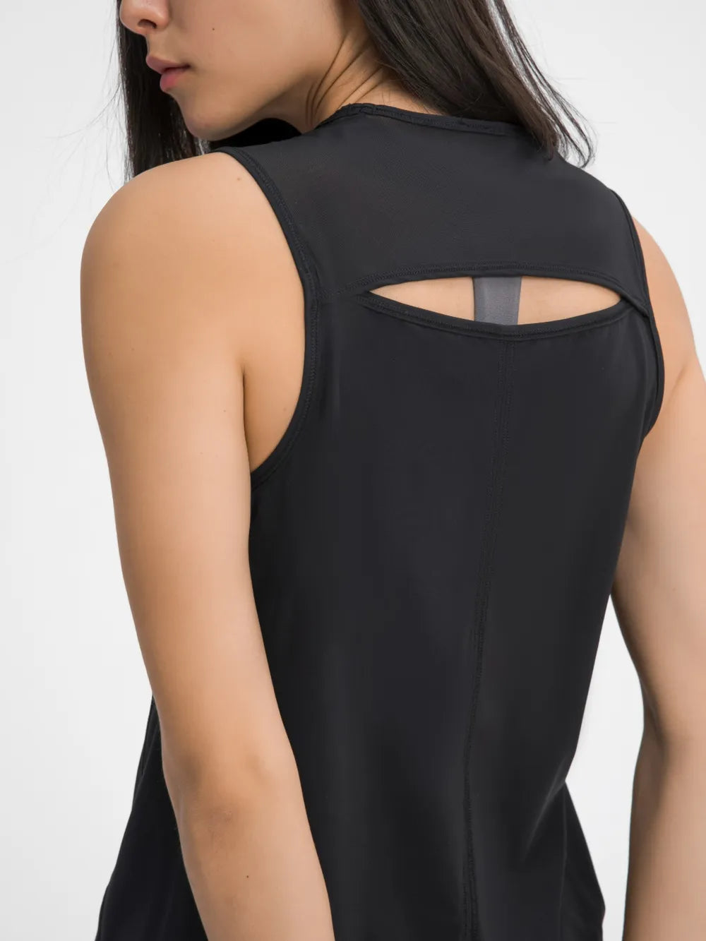 Back cutout active tank top with round neck, sleeveless, black