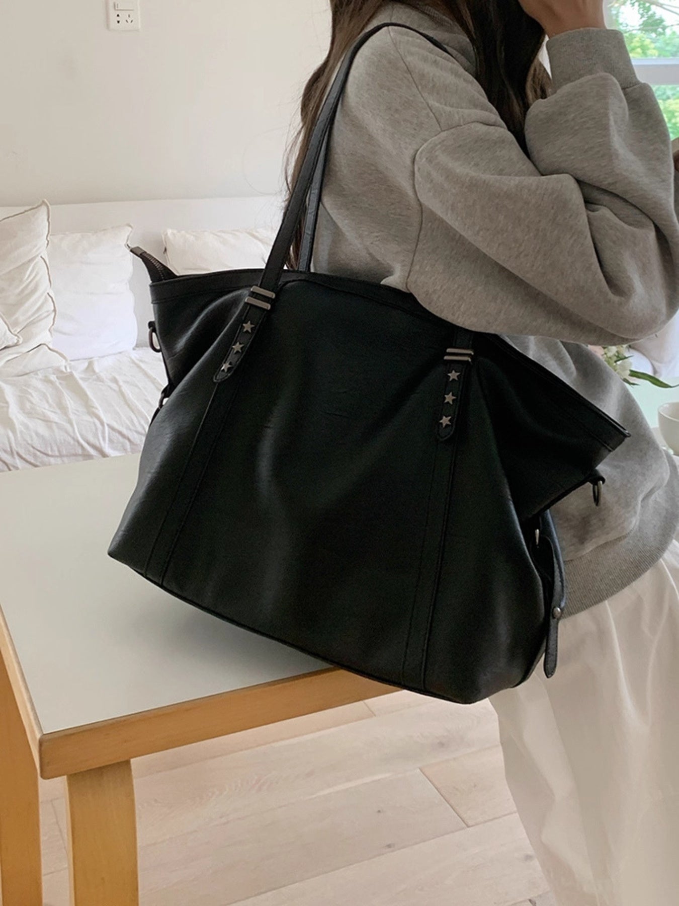 Star-embellished PU leather shoulder bag, large black with star-stud straps