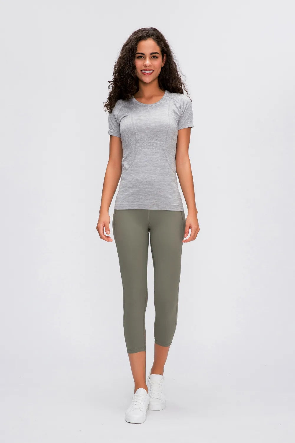 Active t-shirt, gray crew neck short sleeves