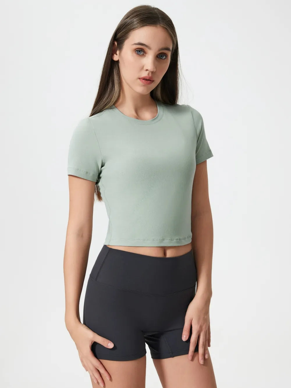 Women’s active t-shirt, sage, round neck, short sleeves, cropped hem