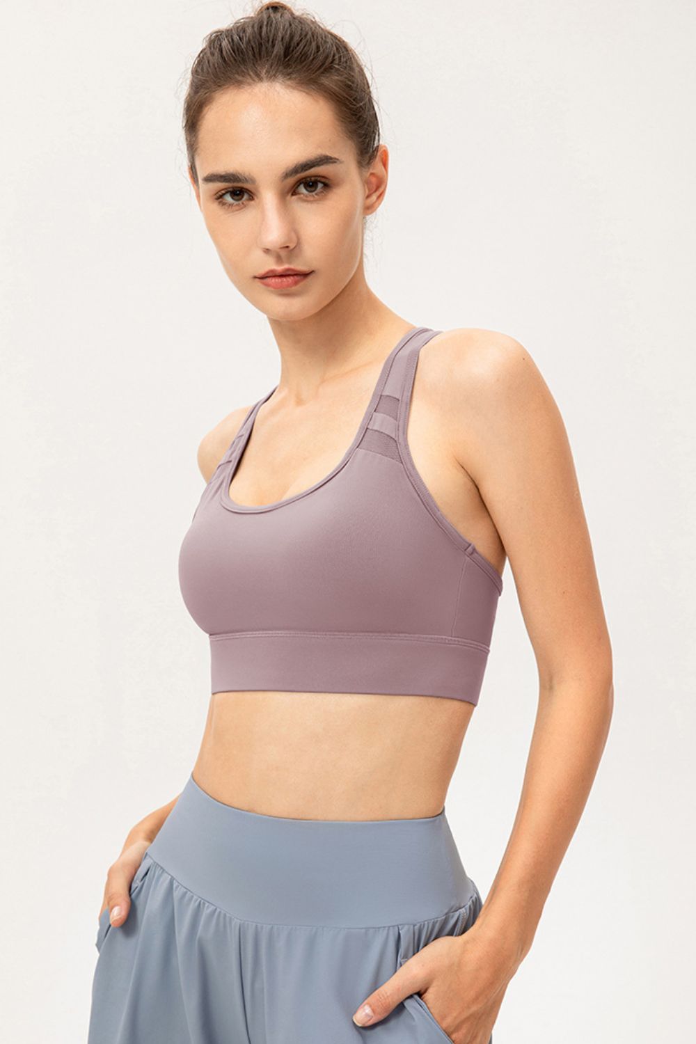 Long sports bra, mauve scoop neck with wide band and seamless look