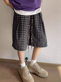 Dark plaid drawstring casual stretch shorts, knee length, with multicolor tie strings