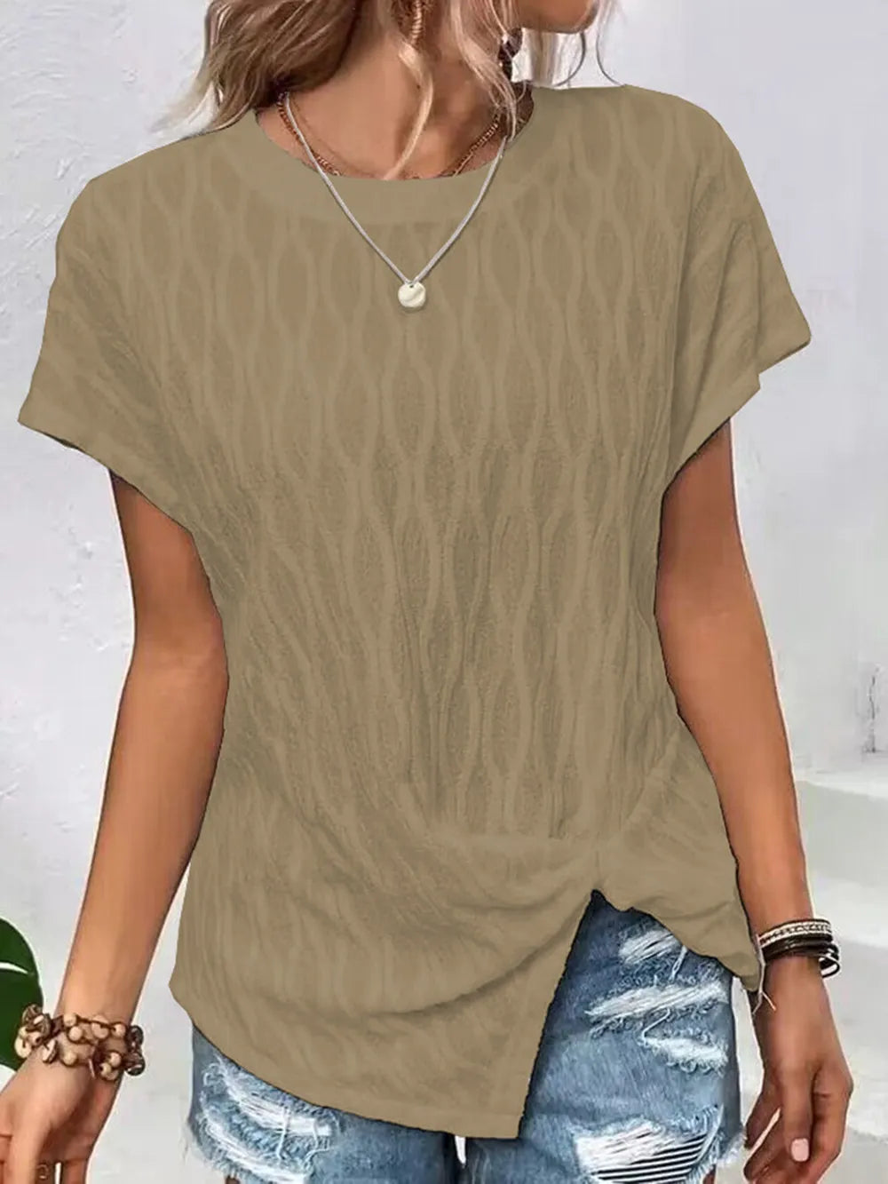 Camel patterned round-neck short-sleeve T-shirt with draped hem detail