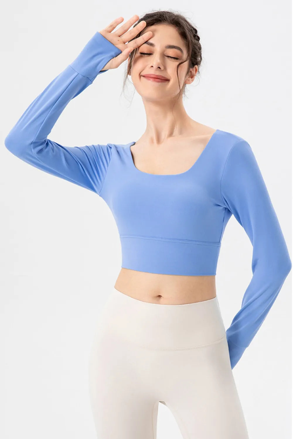 Long-sleeve active crop T-shirt in sky blue with square neckline