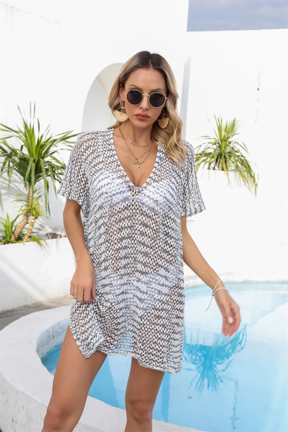 Openwork short cover-up with V-neck and short sleeves, white with dark speckle pattern