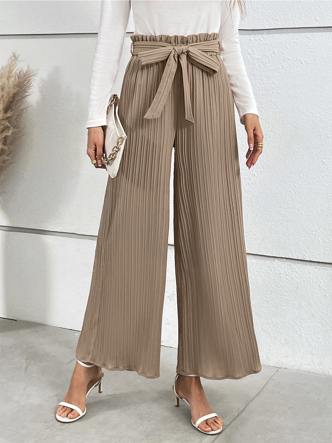 Camel wide-leg long pants with elastic waist and tied bow, pleated vertical texture