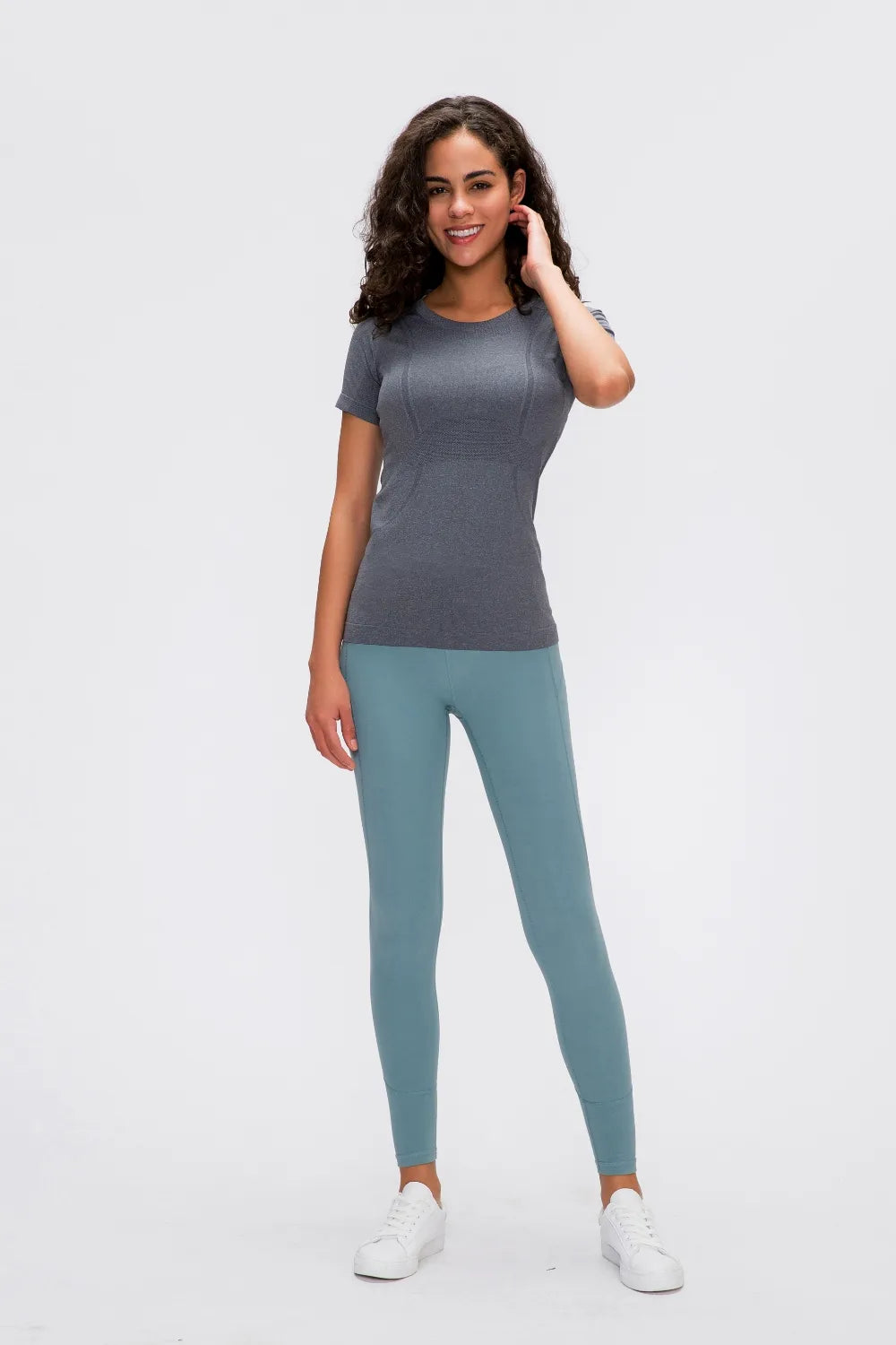 Round neck short-sleeve active t-shirt, dark gray