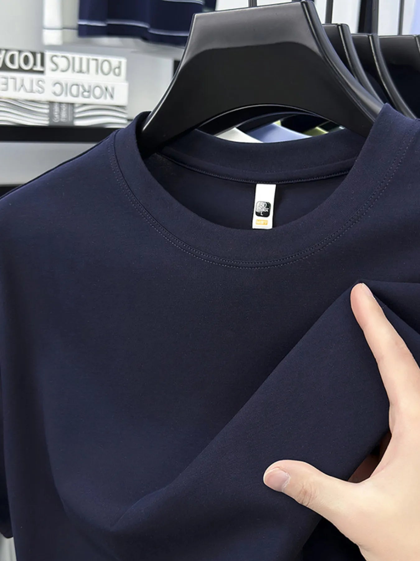 Men's round-neck short-sleeve T-shirt, navy blue