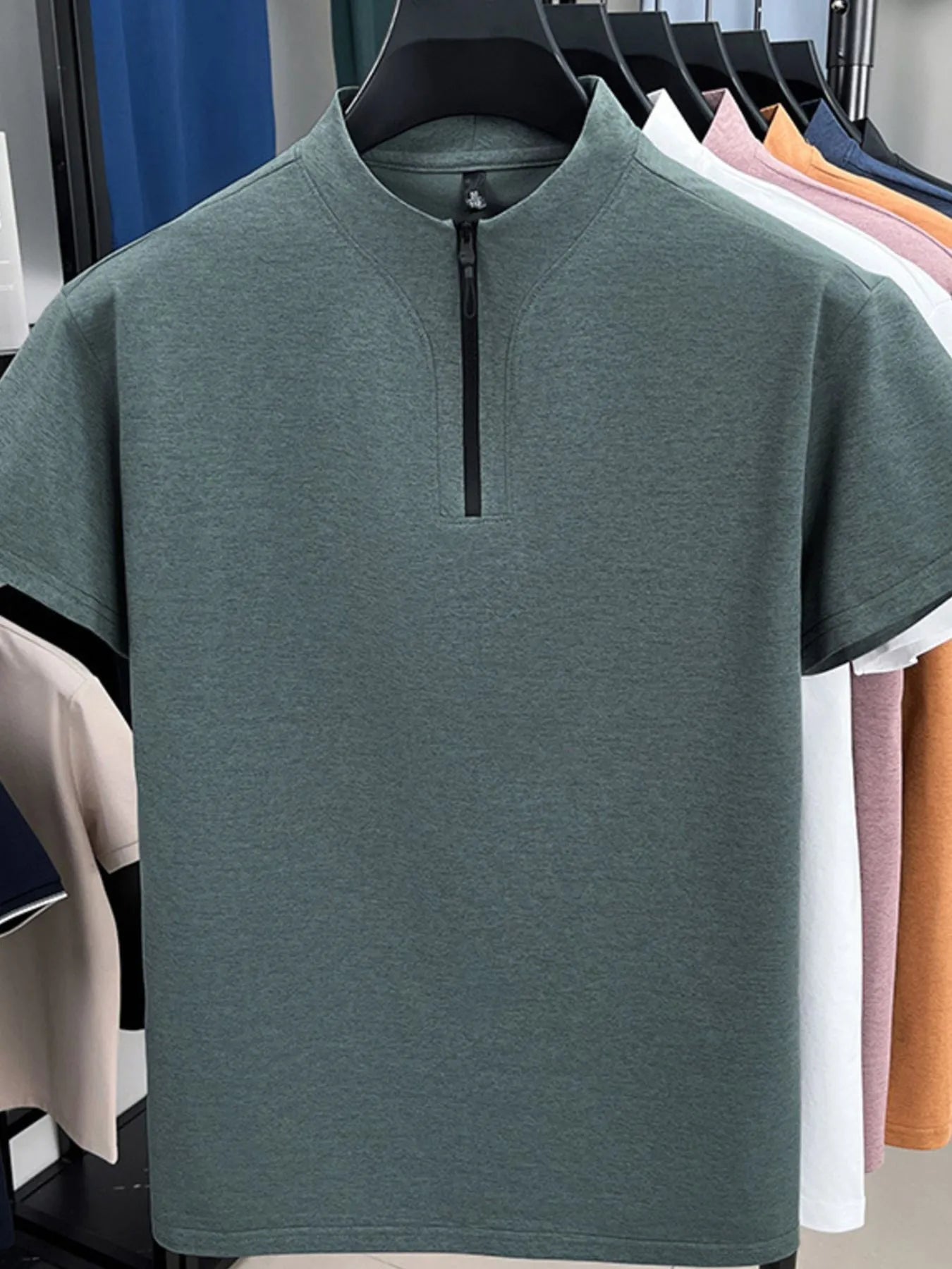 Men's quarter-zip short-sleeve top, heather green, half-button placket