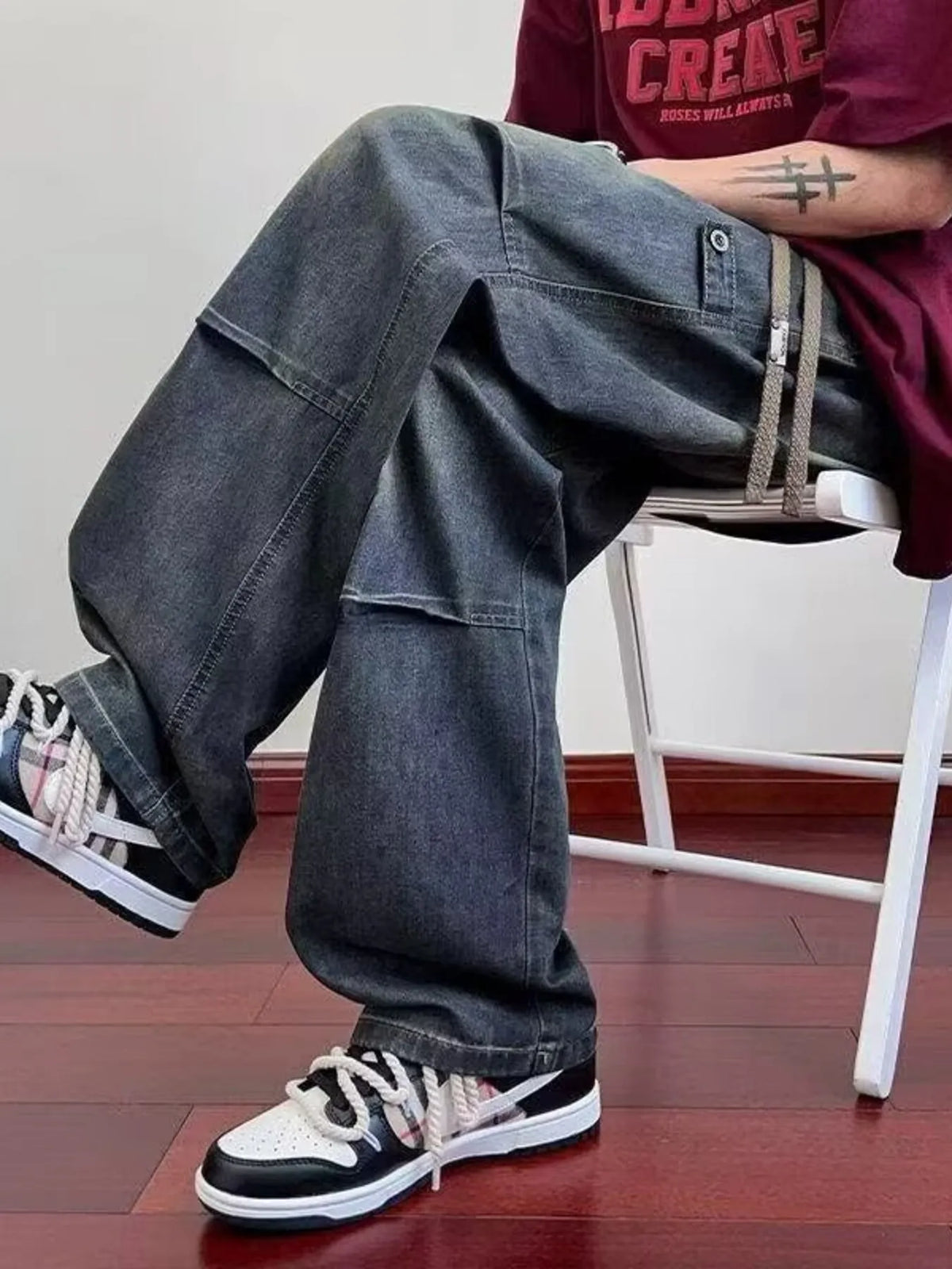 Men's wide-leg washed denim pants, front slanted seam pockets and drawstring tie