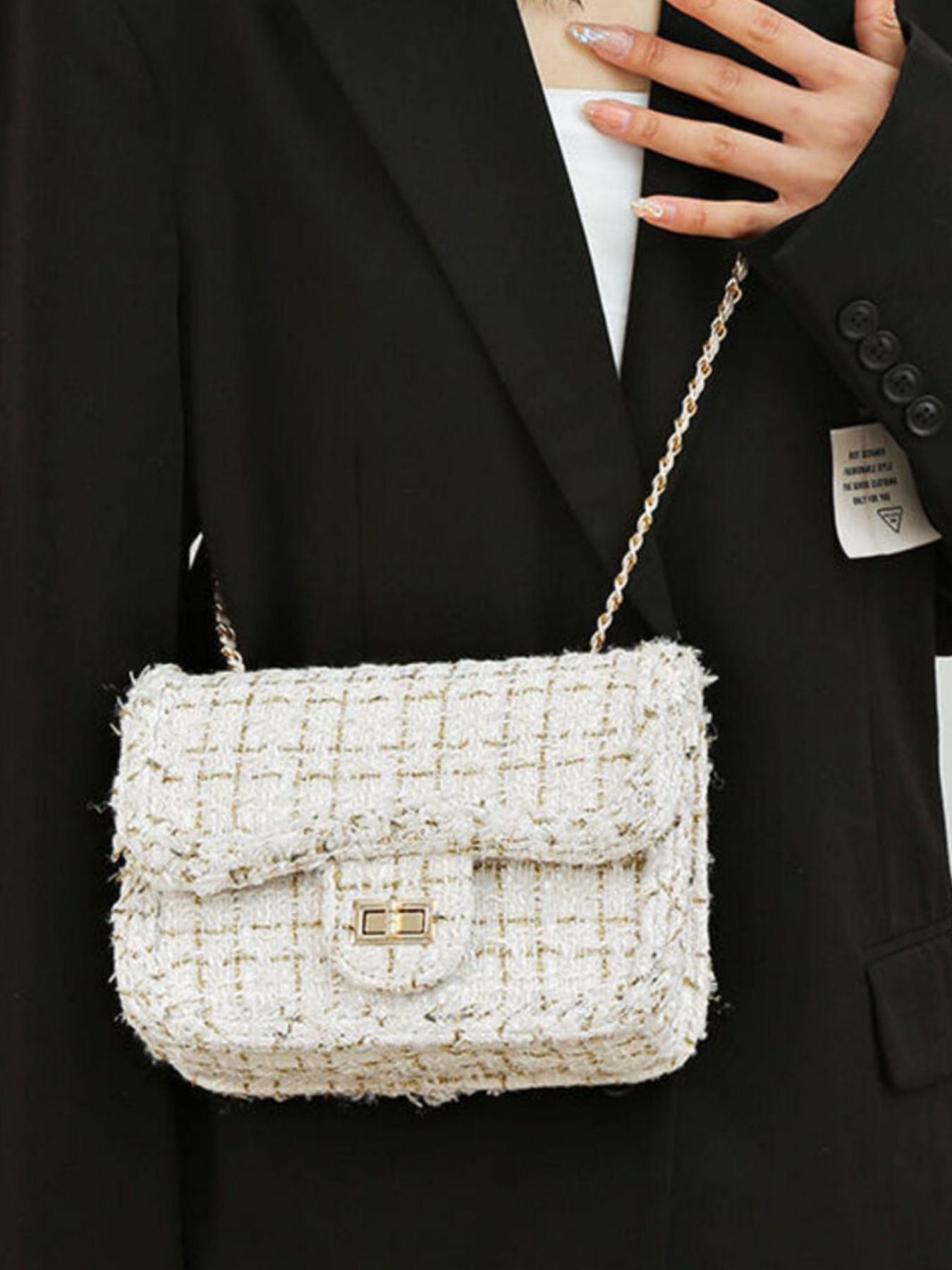 Tweed Chain Shoulder Bag in cream tweed with gold-tone chain strap, medium by Trendsi