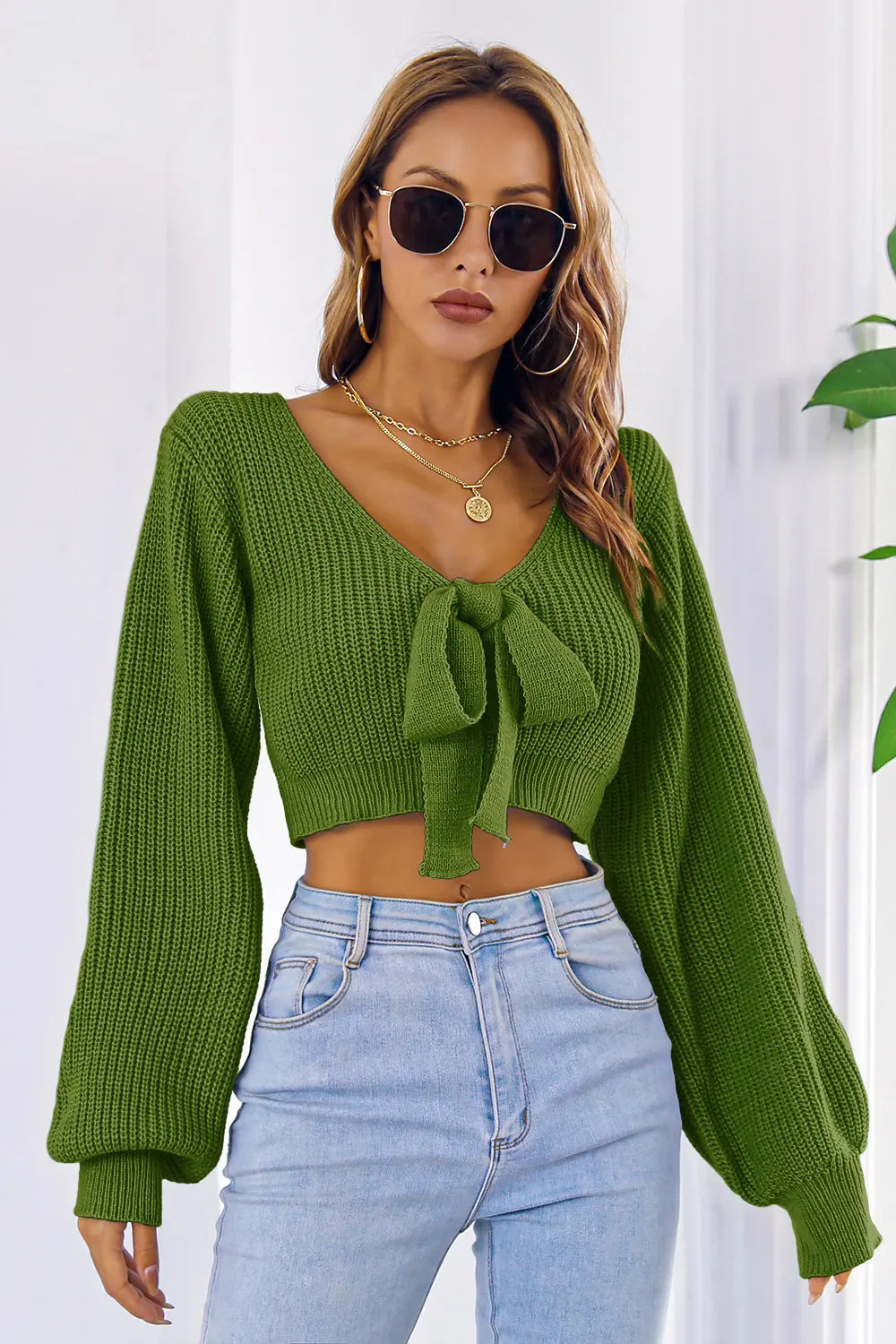 Green knit bow V-neck cropped sweater with long sleeves
