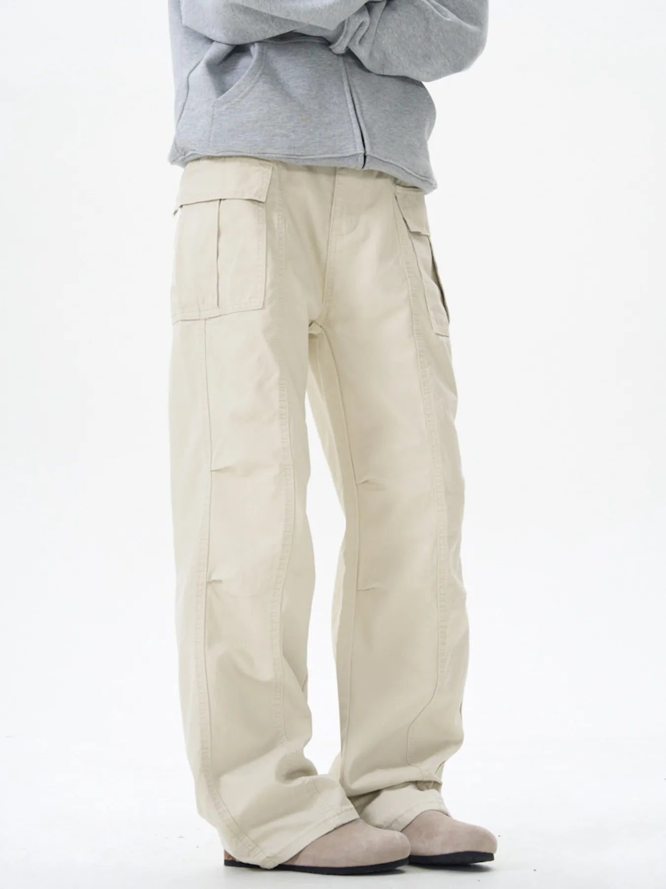 Wide leg cargo pants, off-white with side cargo pockets